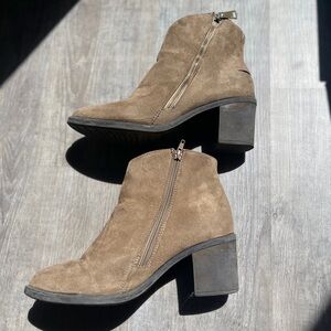 Elegant Tan Suede Ankle Booties